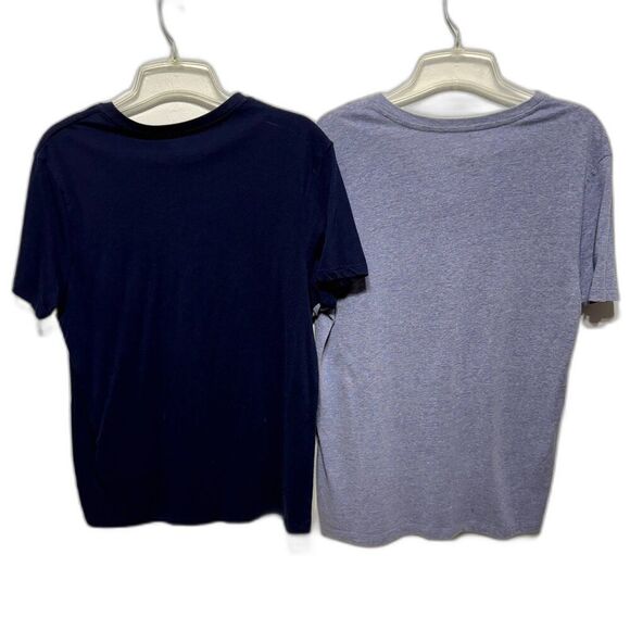 Old Navy Shirt Set of 2 Soft-Washed Short Sleeve Tee Purple & Blue Men Sz Medium - Picture 12 of 12